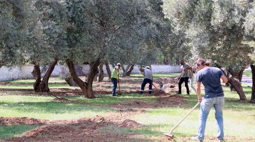 Bayraklı’nın parklarına akıllı sulama sistemi