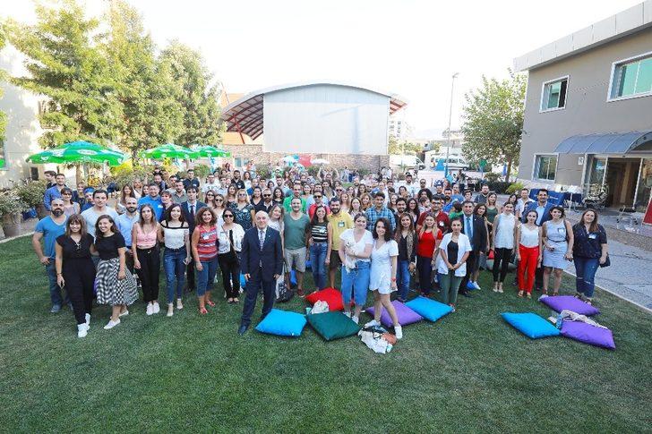 Yaşar Üniversitesinde ilk mezunlar buluşması