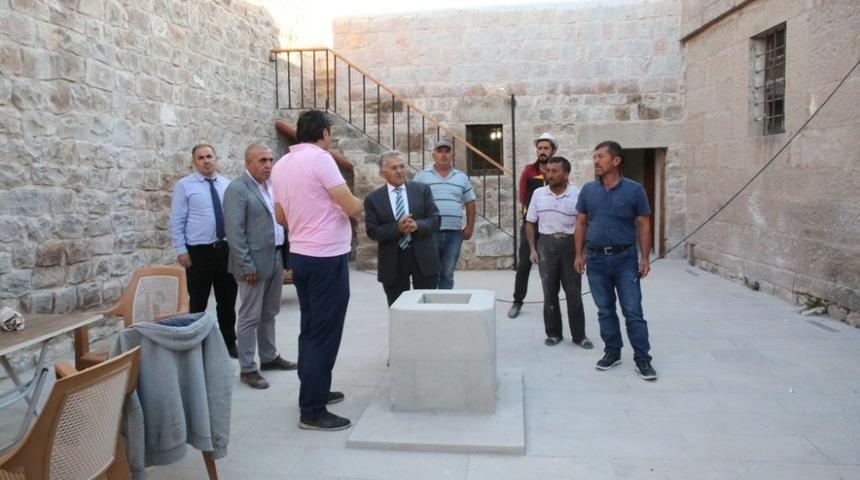 Başkan Memduh B&uuml;y&uuml;kkılı&ccedil;, Arap Ocağı&rsquo;nı gezdi