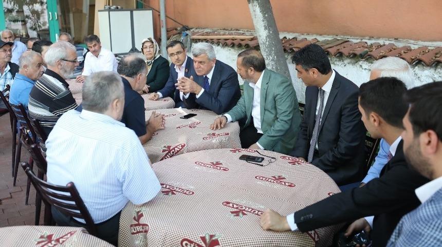 Başkan Karaosmanoğlu, Dilovası&rsquo;nın k&ouml;ylerini gezdi