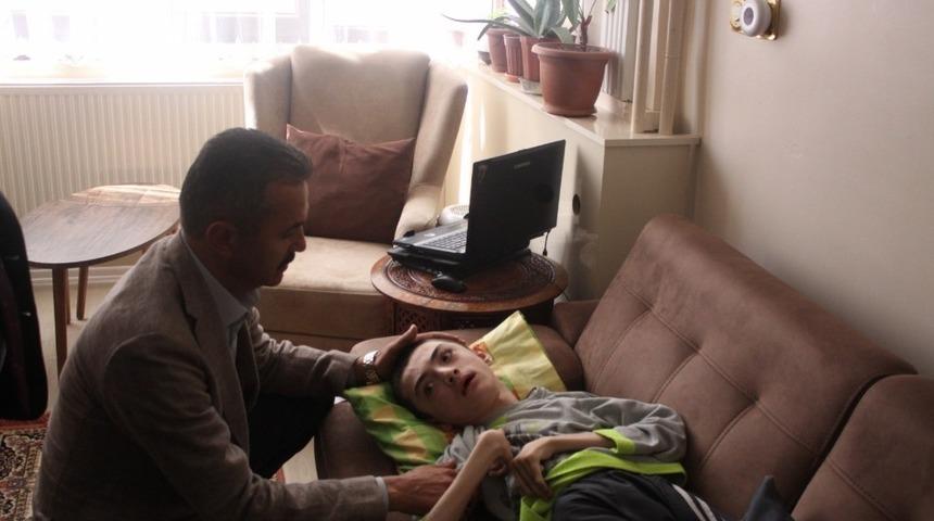 AK Parti&rsquo;den, kas erime hastası Kurubaş&rsquo;a destek