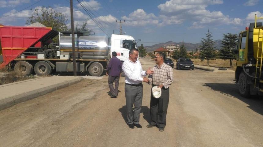 Başkan Tutal, asfalt &ccedil;alışmalarını inceledi