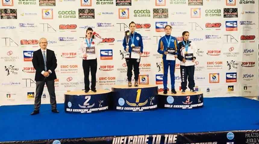 İlkadım Belediye sporcusu Hamidiye Yavuz dünya şampiyonu oldu