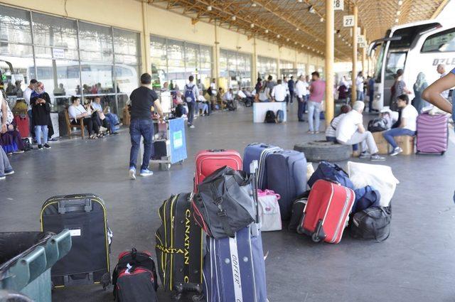 Otogarda öğrenci yoğunluğu