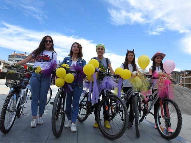 Çorum'da 'Süslü Kadınlar Bisiklet Turu'