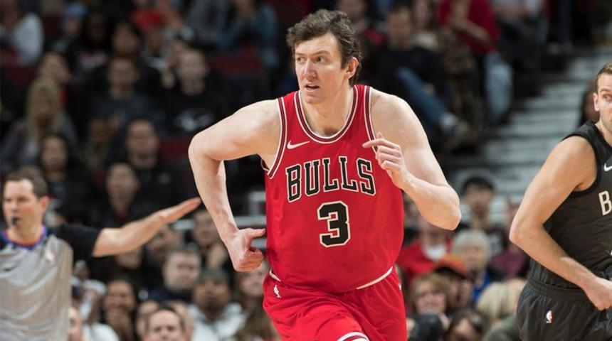 &Ouml;mer Aşık'ın sakatlığı nedeniyle s&uuml;resiz sahalardan uzak kalacağı a&ccedil;ıklandı