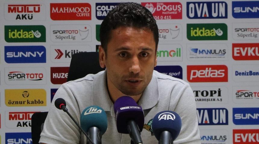 Cem Kav&ccedil;ak: G.Saray'a saygı duyuyoruz ama bug&uuml;n &ccedil;ok iyi oynadık