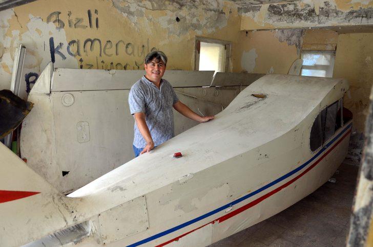 80'li yıllarda gazeteden çıkmıştı... Uçağı satışa çıkardı  G1