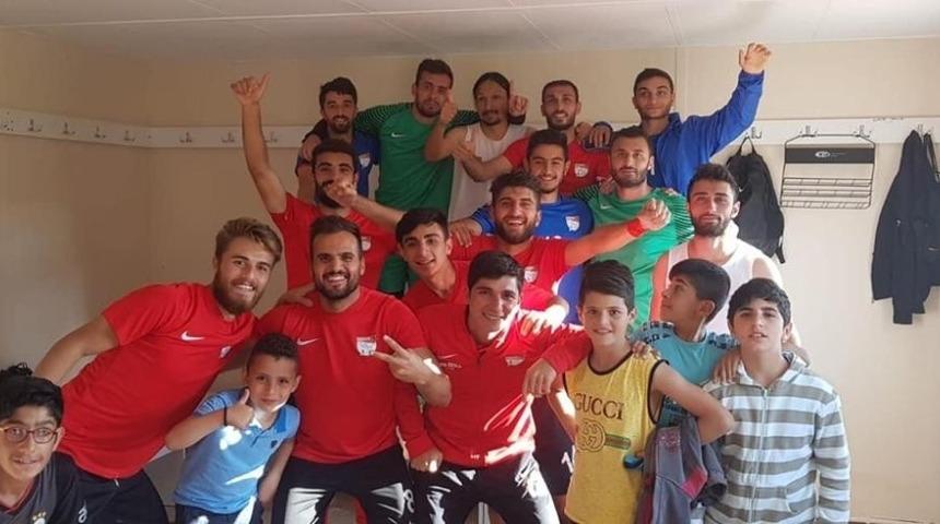 Sarıkamış &uuml;&ccedil; puanla başladı