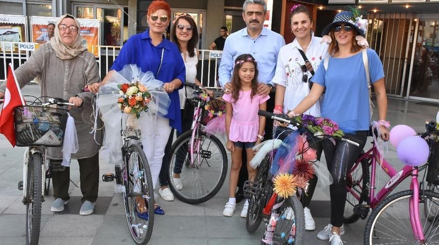 Başkan Alıcık&rsquo;tan kadınlara tam destek