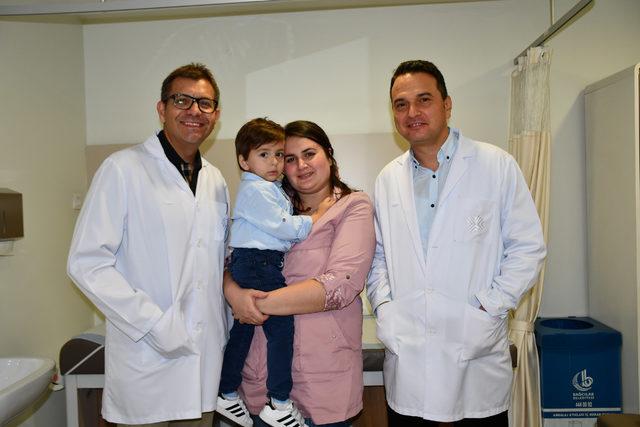 3 yaşındaki Mehmet'e annesinin ciğeri hayat verdi