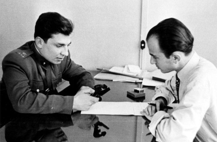 Türk Sanat Müziği'nin unutulmaz sesi Zeki Müren anılıyor!  G1