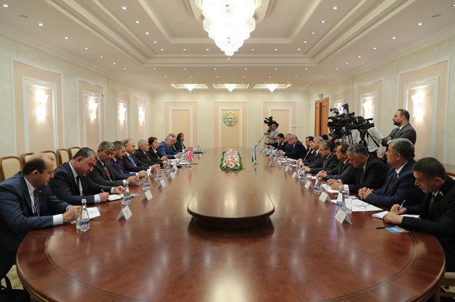 Binali Yıldırım Özbekistan Yasama Meclisi Başkanı ile görüştü
