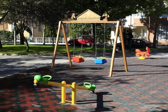 Nevşehir’de parkların yenilenmesi çalışmaları devam ediyor