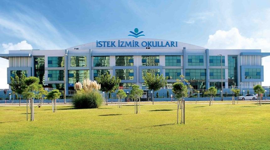 İstek Okulları takımından, Kodu Cup 2018 yarışmasında b&uuml;y&uuml;k başarı