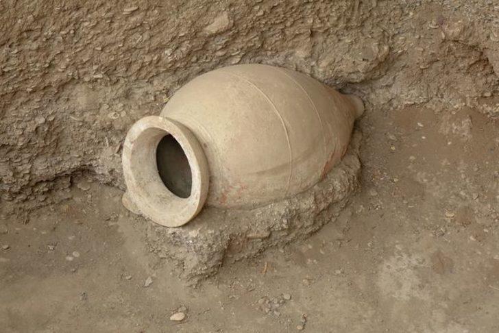 M.Ö. 6. yüzyıldan kalan bu mezarın içinden çıkan şaşırttı! G1
