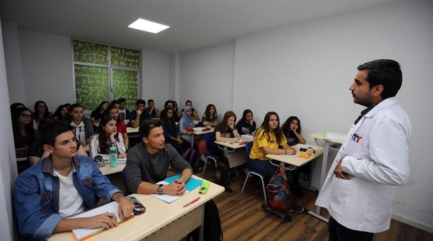 Yenimahalle kurslarında ilk ders zili &ccedil;aldı