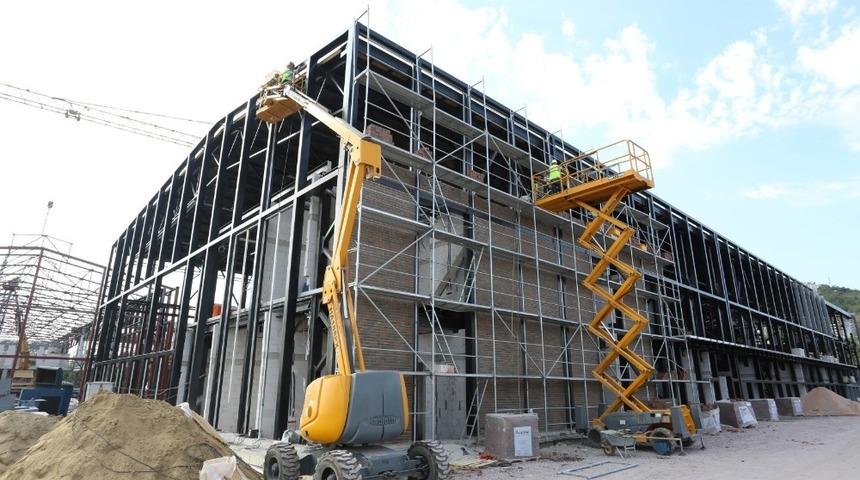 Kongre Merkezi hazırlanıyor