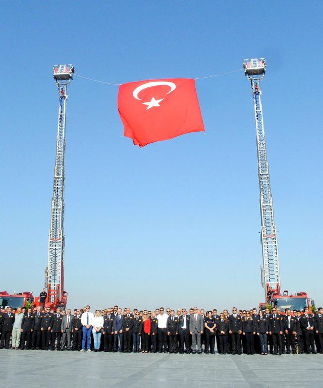 İzmir'de İtfaiye Haftası kutlamaları