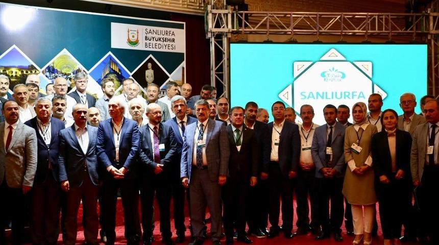 Akın ve &Ccedil;etin Tarihi Kentler Birliği Şanlıurfa buluşmasında