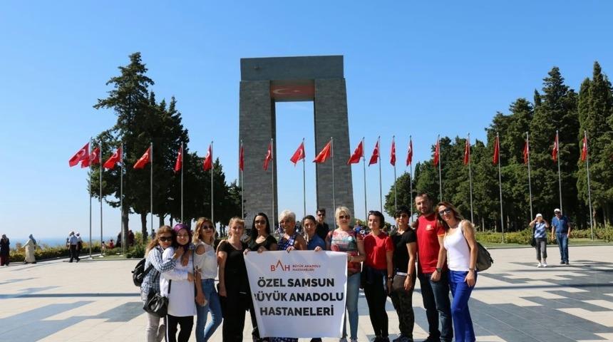 Hastane &ccedil;alışanları &Ccedil;anakkale&rsquo;yi gezdi