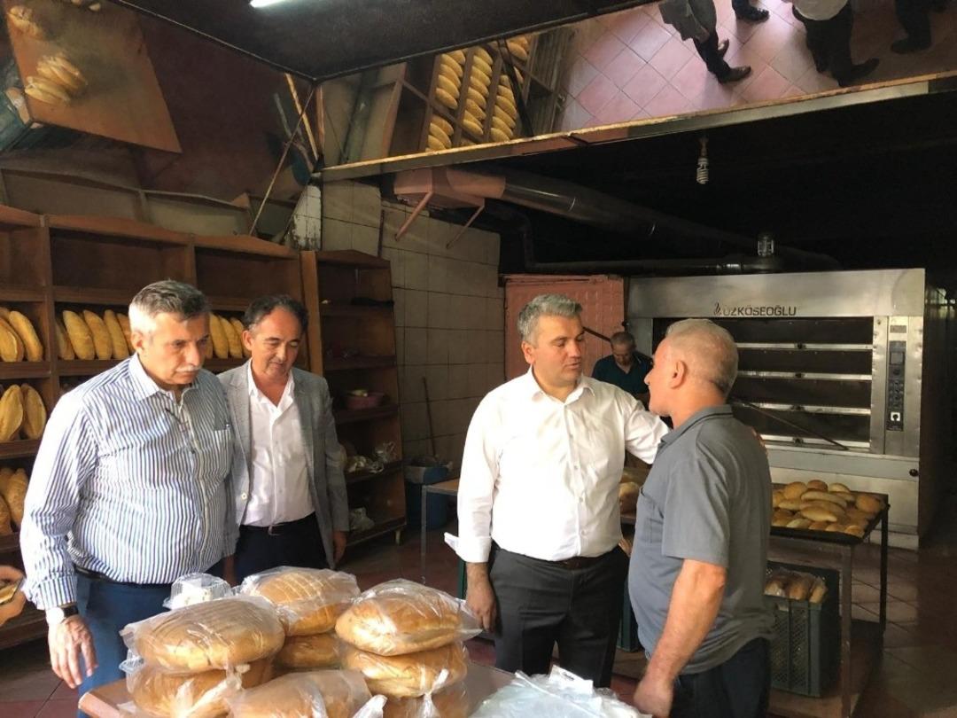 AK Parti Milletvekilleri Edremit&rsquo;te vatandaşlarla kucaklaştı