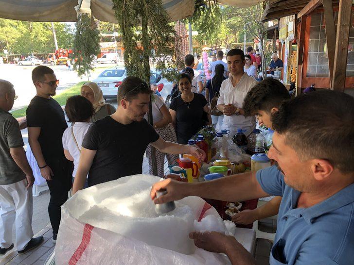 Çuval çuval getirip bardak bardak satıyorlar G1