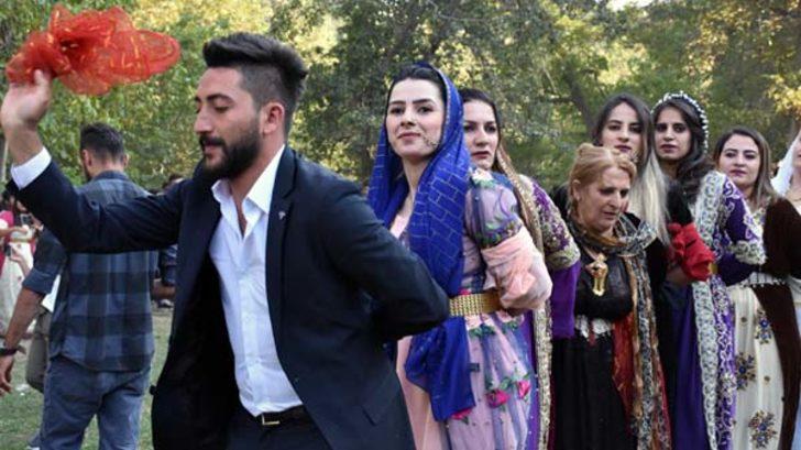 Havadan görüntülenen düğün görenleri şaşırttı G4