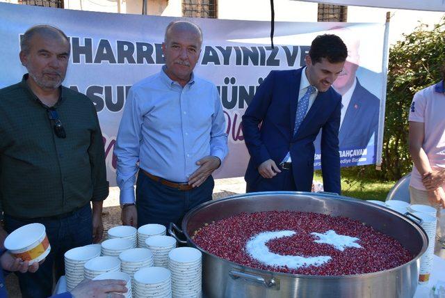 Dursunbey’de belediyeden aşure ikramı