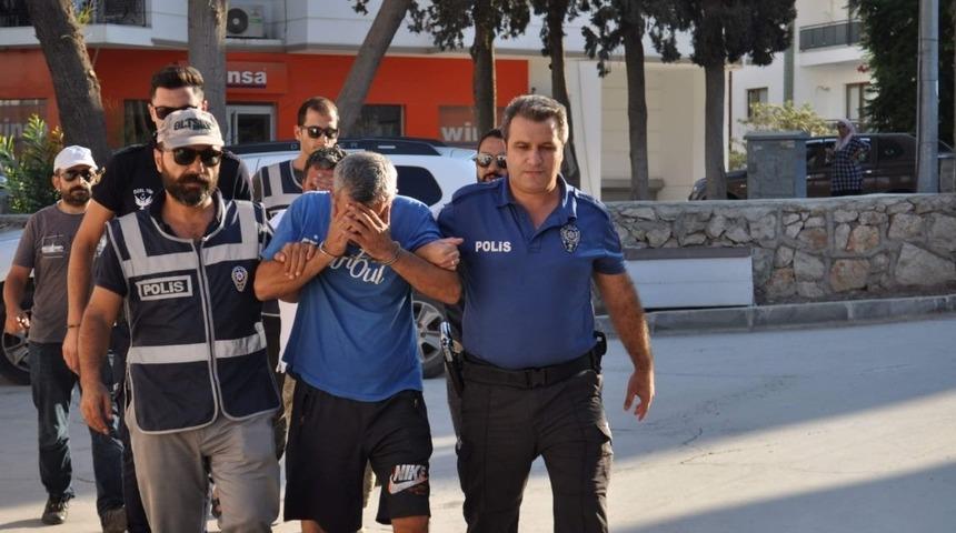 Uyuşturucu ticareti yaparken su&ccedil;&uuml;st&uuml; yakalandılar