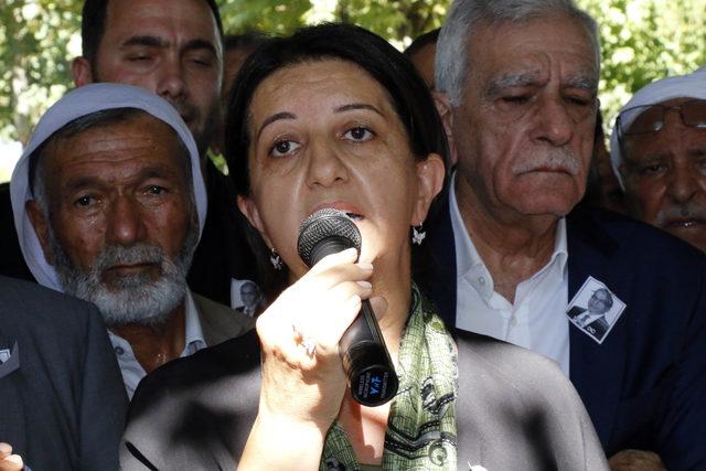 HDP eski milletvekili Ayhan’ın cenazesi Siverek’te (2)