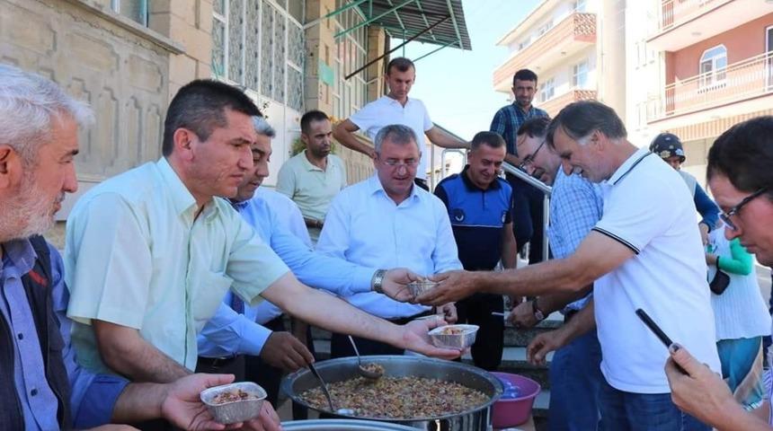 Gediz&rsquo;in Yeşil&ccedil;ay k&ouml;y&uuml;nde aşure etkinliği