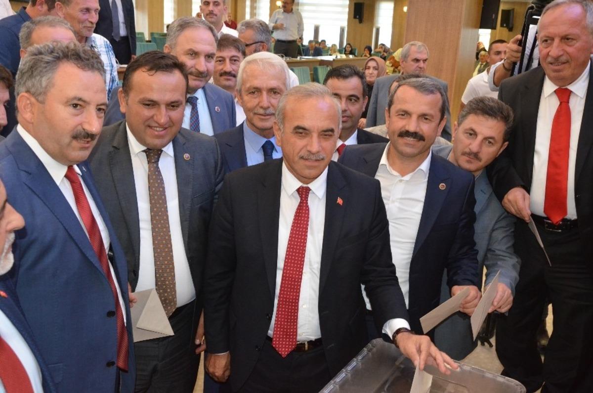 Ordu B&uuml;y&uuml;kşehir Belediyesi Meclisi yeni belediye başkanını se&ccedil;ti
