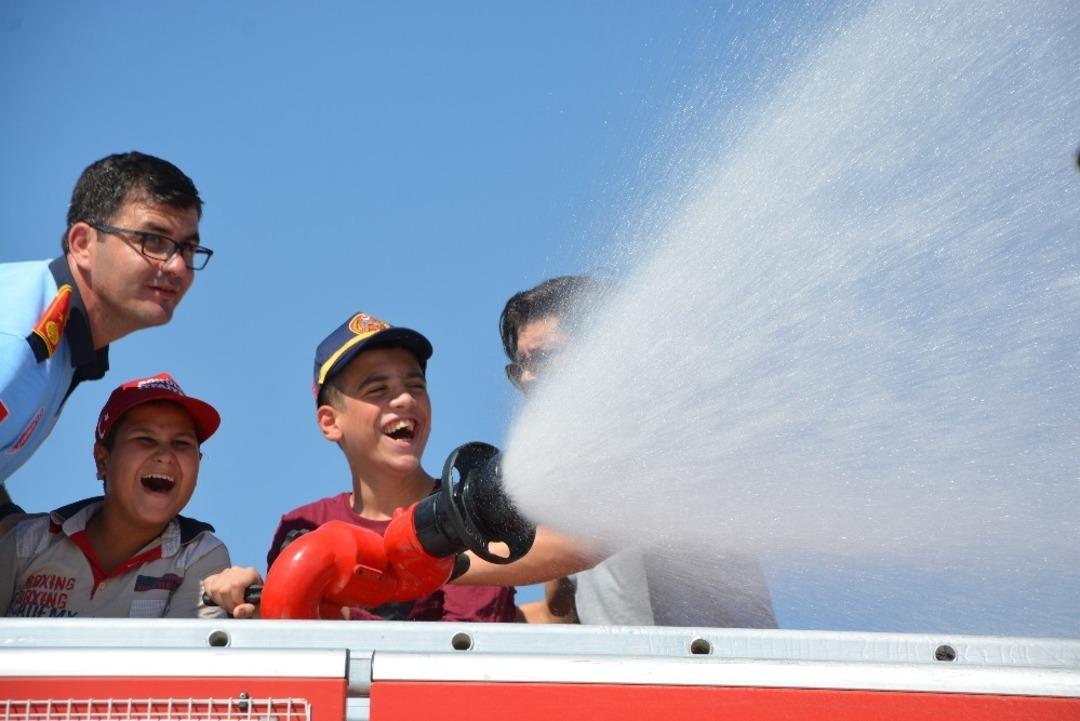 İtfaiye&rsquo;den engelli &ouml;ğrencilere eğitim