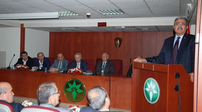 Konuk: &ldquo;&Ccedil;ift&ccedil;inin dolarla işi yok ama girdilerin var&rdquo;