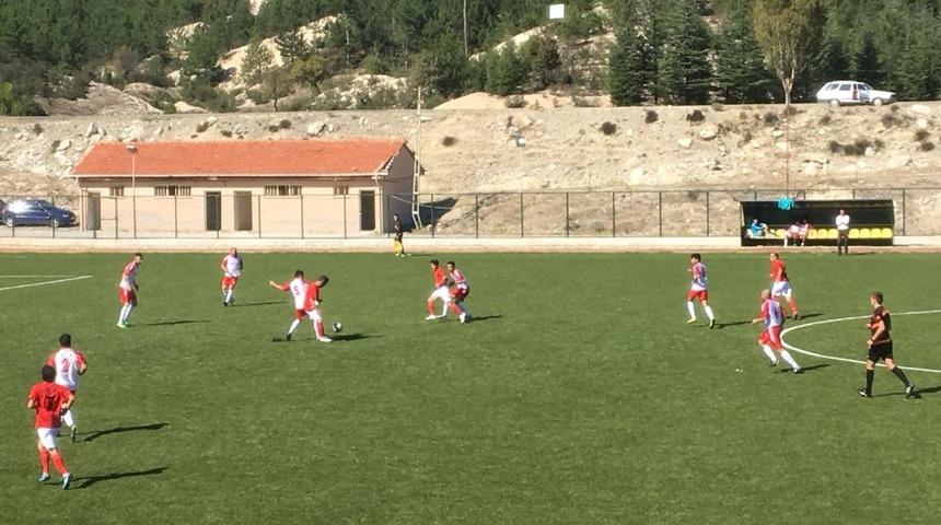 Şaphane Gen&ccedil;likspor gelecek i&ccedil;in umutlu