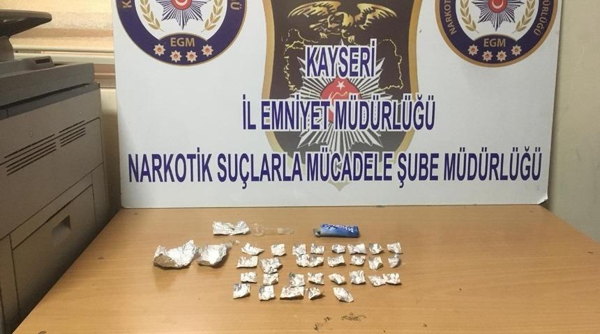 Uyuşturucu operasyonlarında 2 kişi g&ouml;zaltına alındı