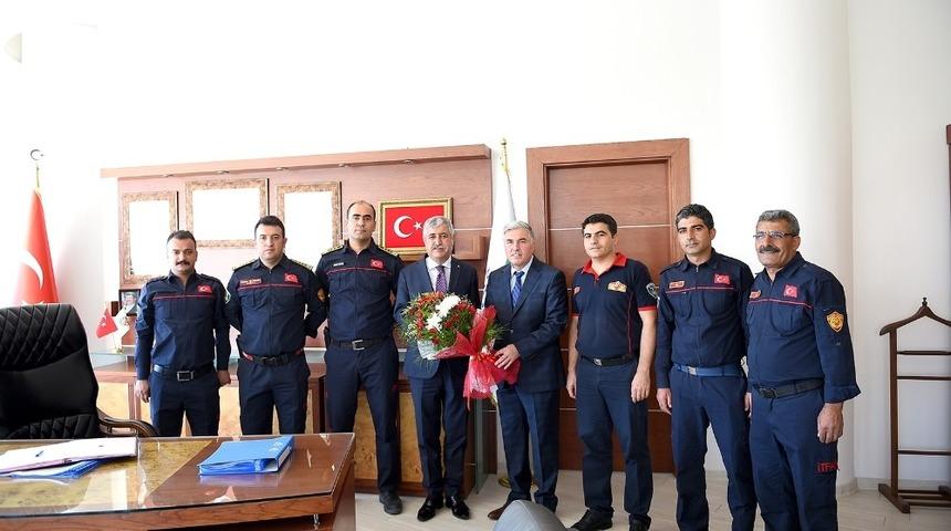 İtfaiyecilerden Polat&rsquo;a ziyaret