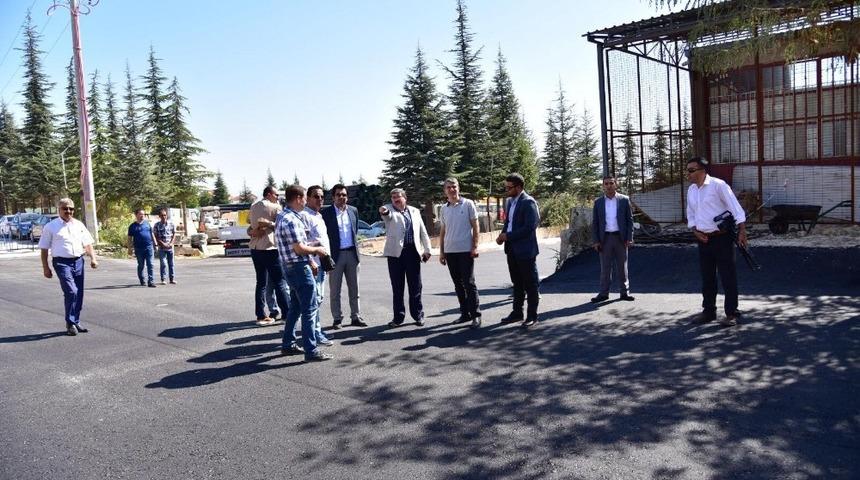 Başkan Can, asfalt &ccedil;alışmalarını yerinde inceledi