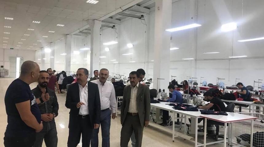 AK Partili Arvas&rsquo;tan tekstilkente ziyaret