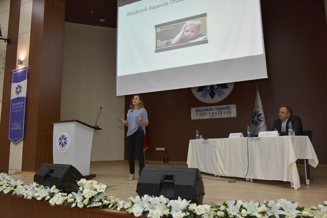 Eğitim &ccedil;alıştayı sona erdi