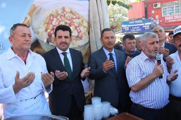 AK Parti Kdz. Ereğli’de aşure dağıttı G2