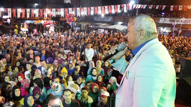 Ramazan Çelik, Ormanlı Fındık Festivali’nde hayranlarını coşturdu G1