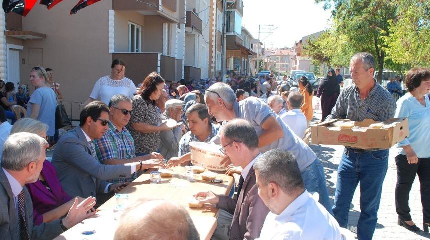 Keşan&rsquo;da 20 kazan aşure dağıtıldı