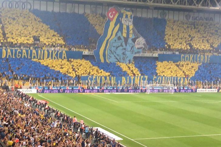 Fenerbahçe - Beşiktaş derbisinde sarı-lacivertli taraftarlardan koreografi G5