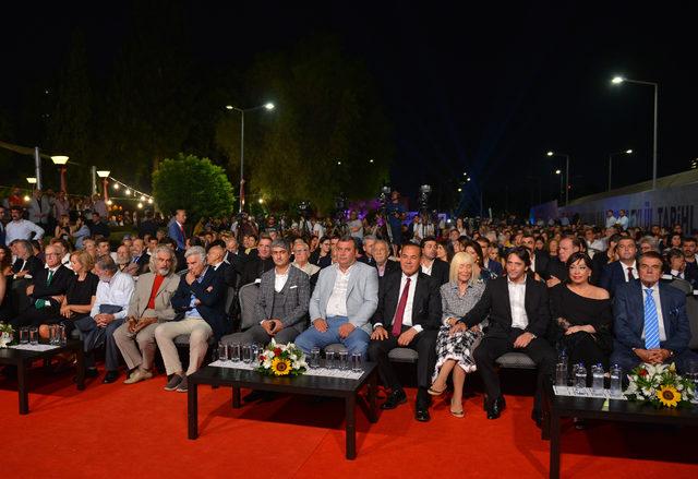 Sinemanın ustaları ödüllendirildi