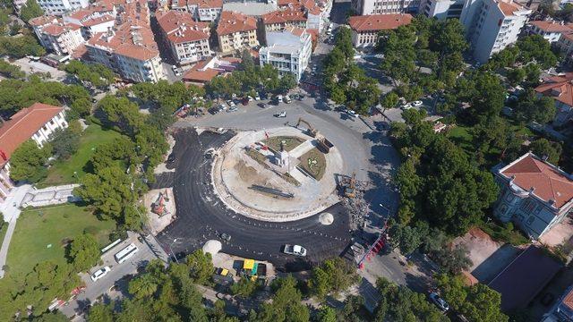 Muğla Cumhuriyet Meydanı 81 yıl sonra ilk kez değişiyor