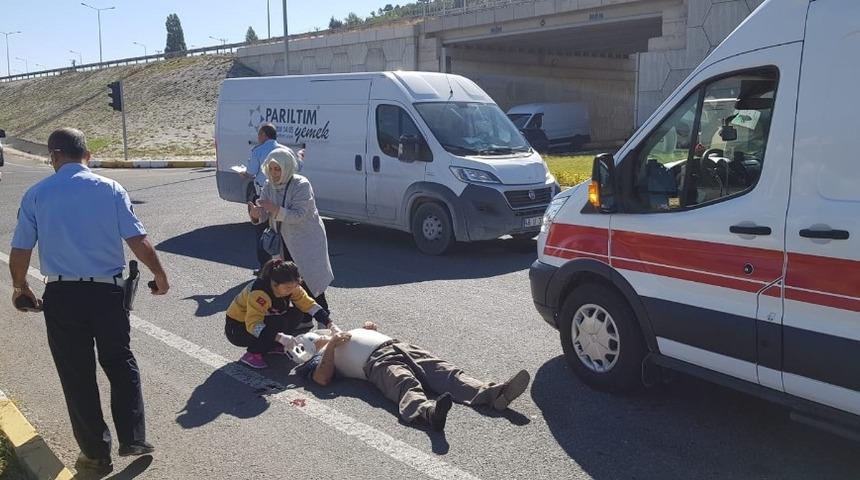 Kamyonet bisiklete &ccedil;arptı; 1 yaralı