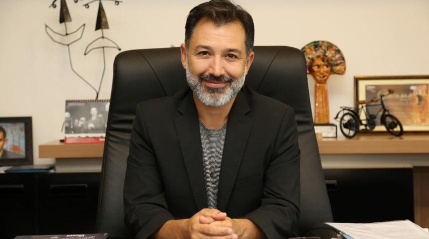 Şehir Tiyatroları perdeyi a&ccedil;ıyor