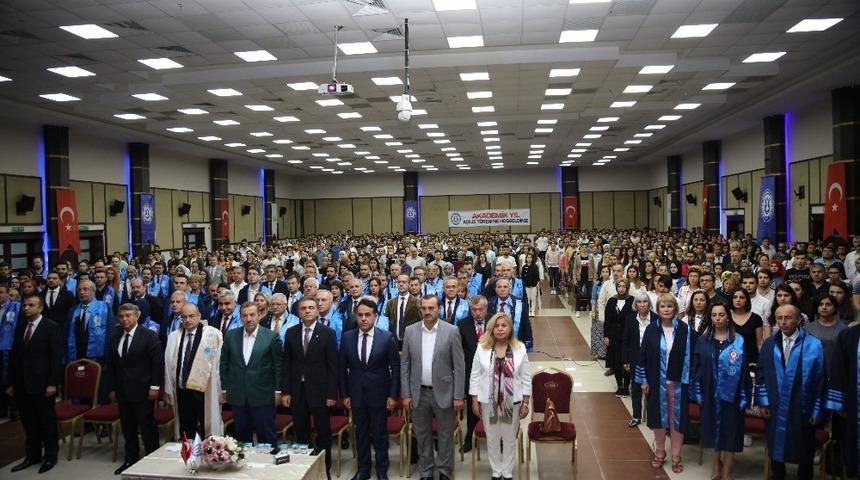 İstanbul Esenyurt &Uuml;niversitesi, yeni akademik yıla merhaba dedi